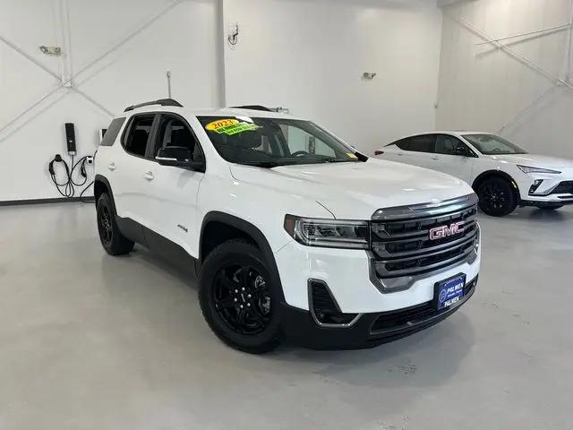 2023 GMC Acadia AWD AT4