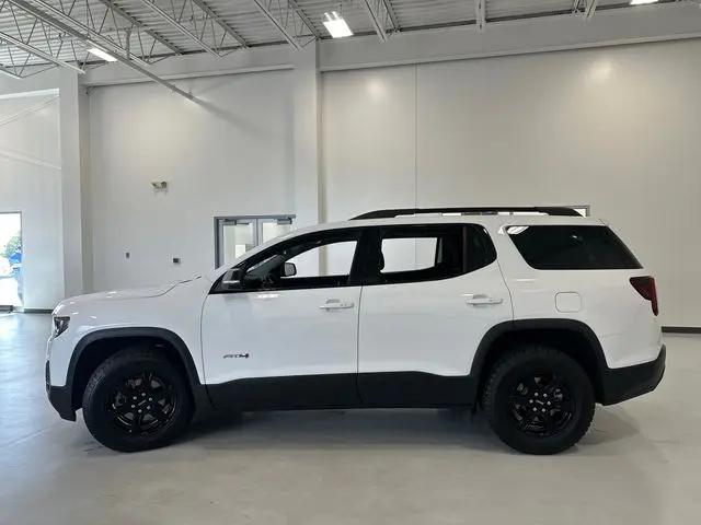 2023 GMC Acadia AWD AT4