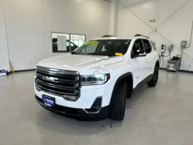 2023 GMC Acadia AWD AT4