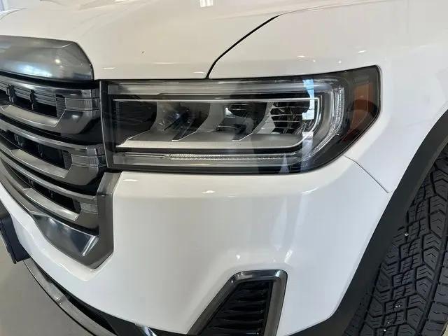 2023 GMC Acadia AWD AT4