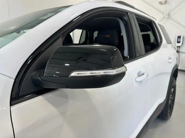 2023 GMC Acadia AWD AT4