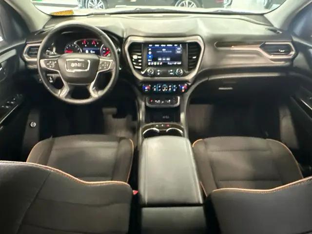 2023 GMC Acadia AWD AT4