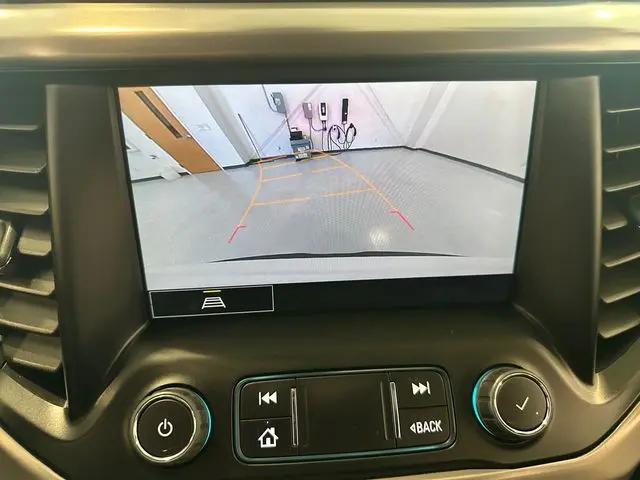2023 GMC Acadia AWD AT4