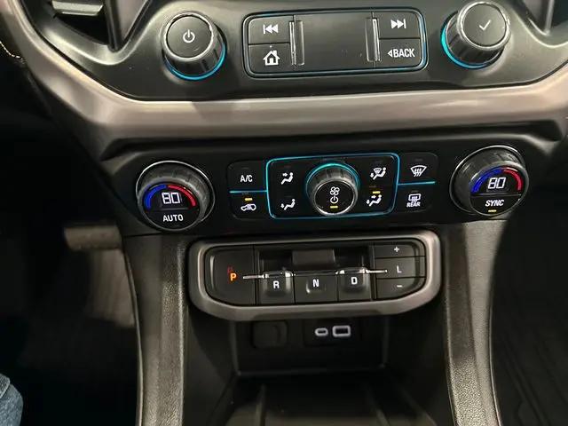 2023 GMC Acadia AWD AT4