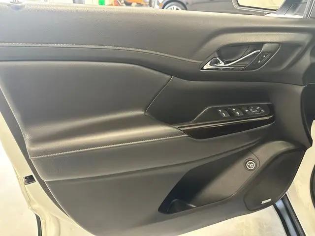 2023 GMC Acadia AWD AT4