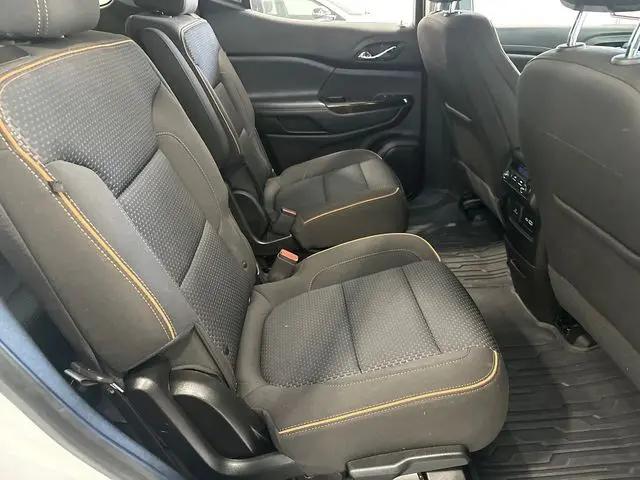 2023 GMC Acadia AWD AT4