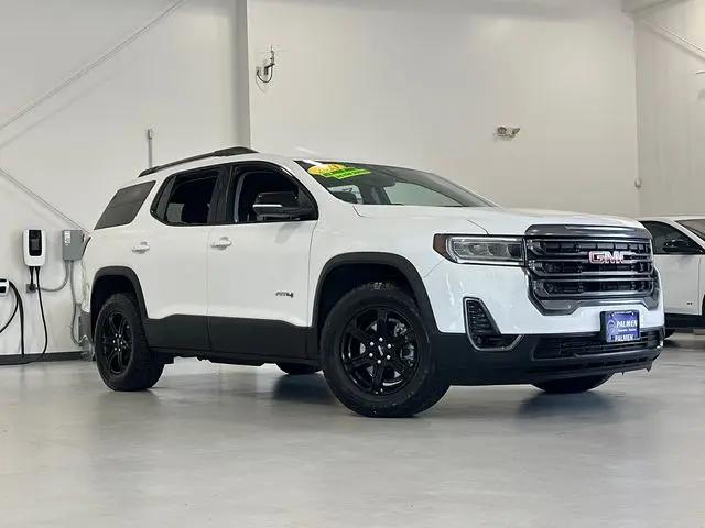 2023 GMC Acadia AWD AT4