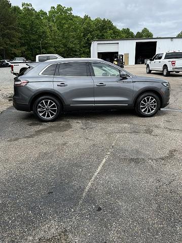 2022 Lincoln Nautilus Standard