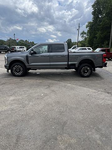 2025 Ford F-250 Platinum