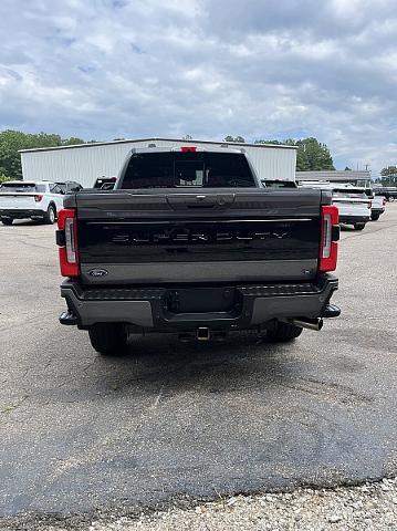 2025 Ford F-250 Platinum