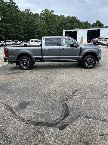 2025 Ford F-250 Platinum