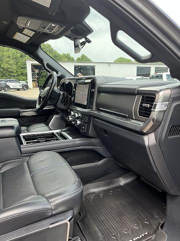 2025 Ford F-250 Platinum