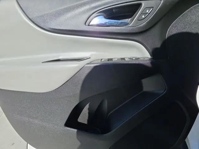 2023 Chevrolet Equinox FWD LS