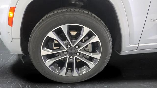 2021 Jeep Grand Cherokee Overland 4x4