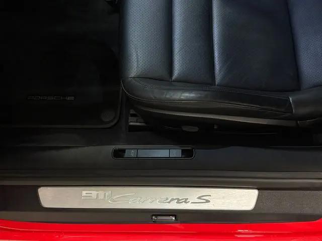 2020 Porsche 911 Carrera S