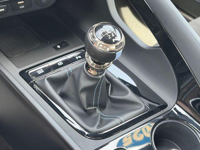 2025 Hyundai Elantra Base