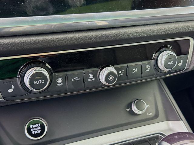 2024 Audi Q3 Premium 45 TFSI S line quattro Tiptronic