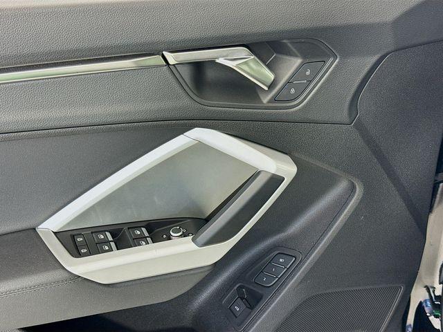 2024 Audi Q3 Premium 45 TFSI S line quattro Tiptronic