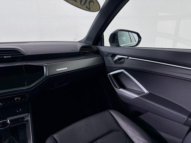 2024 Audi Q3 Premium 45 TFSI S line quattro Tiptronic