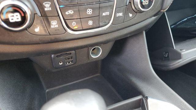 2021 Chevrolet Traverse FWD LT Leather