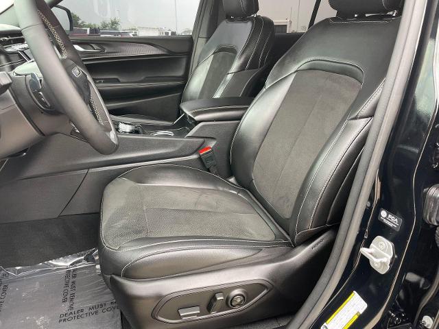 2025 Jeep Grand Cherokee Altitude 4x4