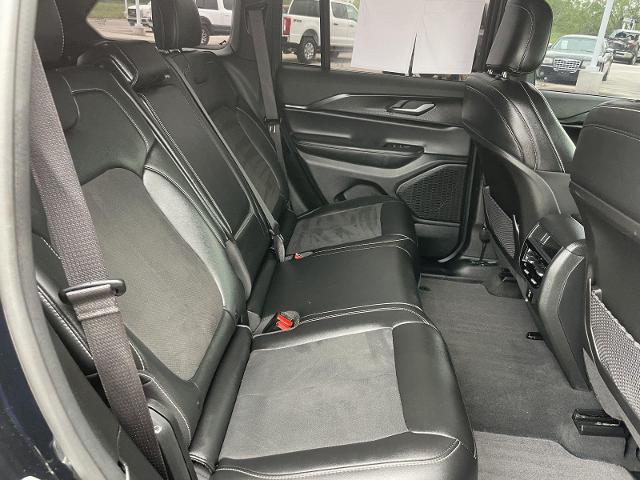 2025 Jeep Grand Cherokee Altitude 4x4