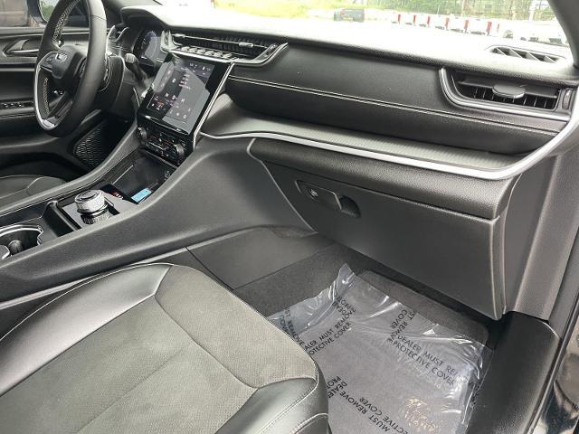 2025 Jeep Grand Cherokee Altitude 4x4
