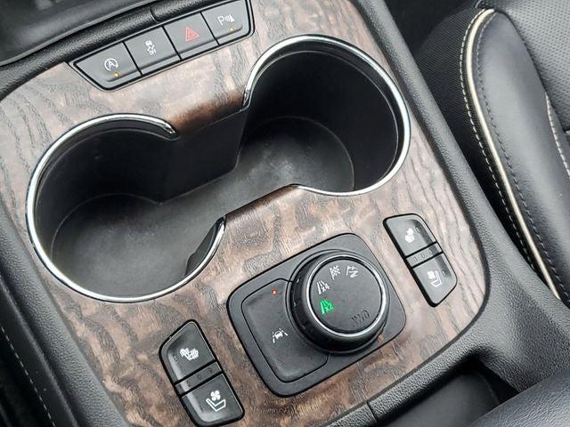 2020 GMC Acadia AWD Denali