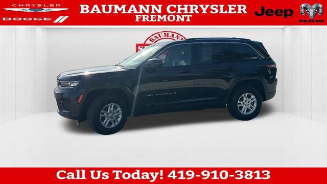 2023 Jeep Grand Cherokee Laredo 4x4