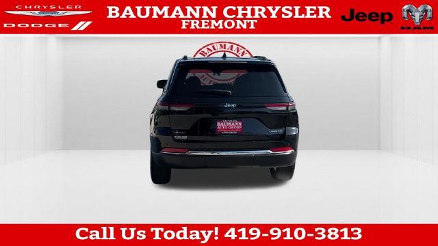 2023 Jeep Grand Cherokee Laredo 4x4