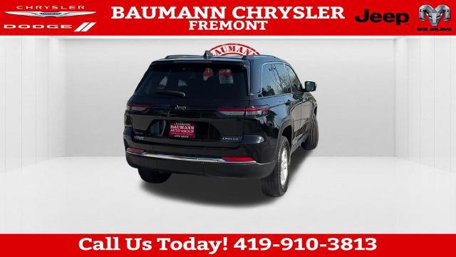 2023 Jeep Grand Cherokee Laredo 4x4