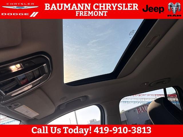 2023 Jeep Grand Cherokee Laredo 4x4
