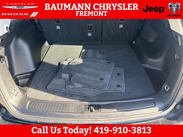 2023 Jeep Grand Cherokee Laredo 4x4