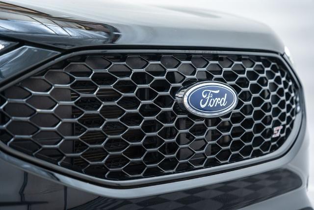 2023 Ford Edge ST