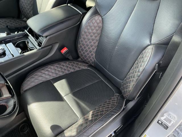 2023 Jeep Grand Cherokee Summit 4x2
