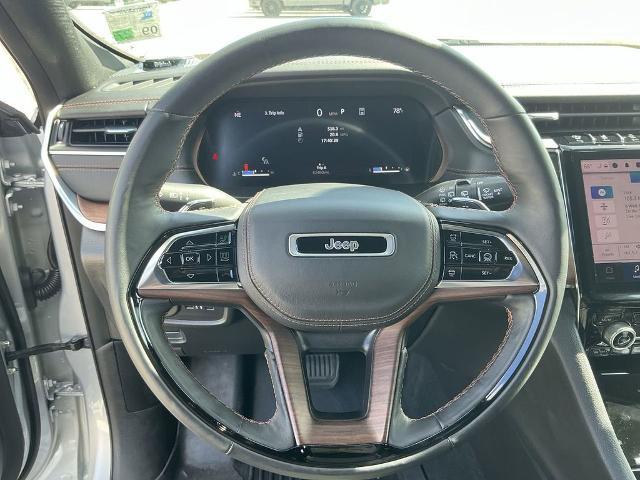 2023 Jeep Grand Cherokee Summit 4x2