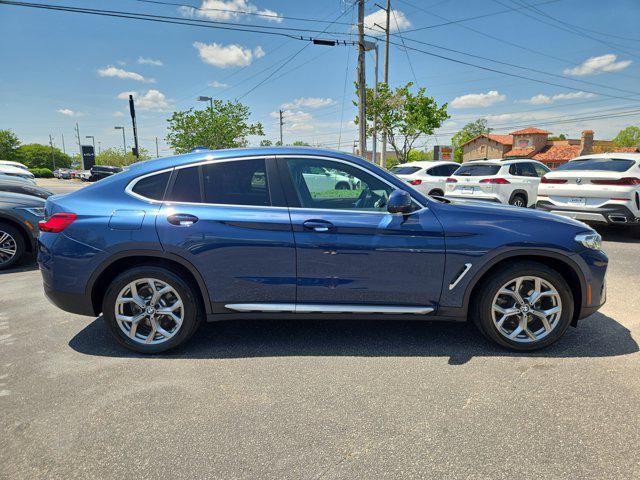 2022 BMW X4 xDrive30i