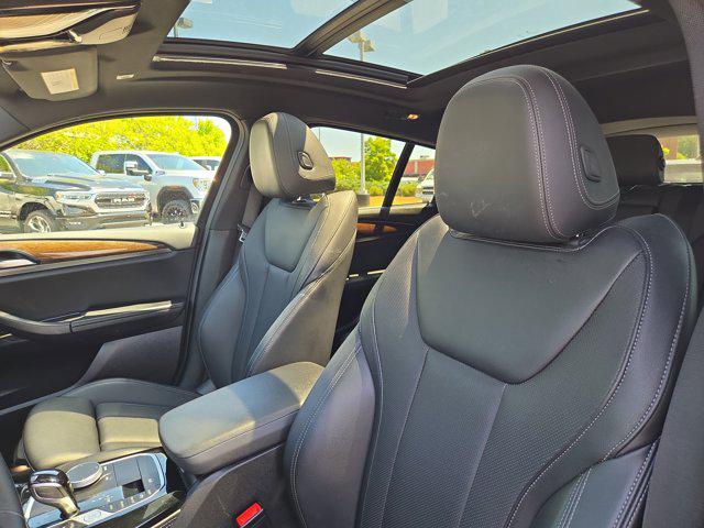2022 BMW X4 xDrive30i