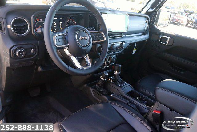 2026 Jeep Wrangler 4-Door Sahara 4x4