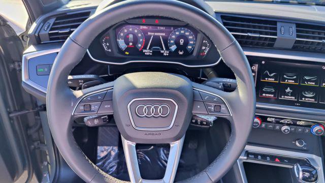 2025 Audi Q3 Premium 45 TFSI S line quattro Tiptronic