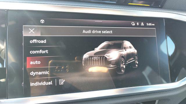 2025 Audi Q3 Premium 45 TFSI S line quattro Tiptronic