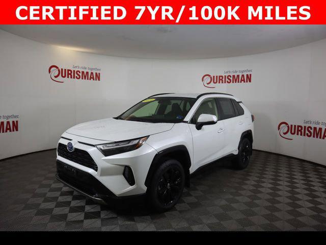 2024 Toyota RAV4 SE - Photo 3