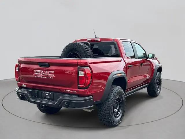 2025 GMC Canyon 4WD AT4