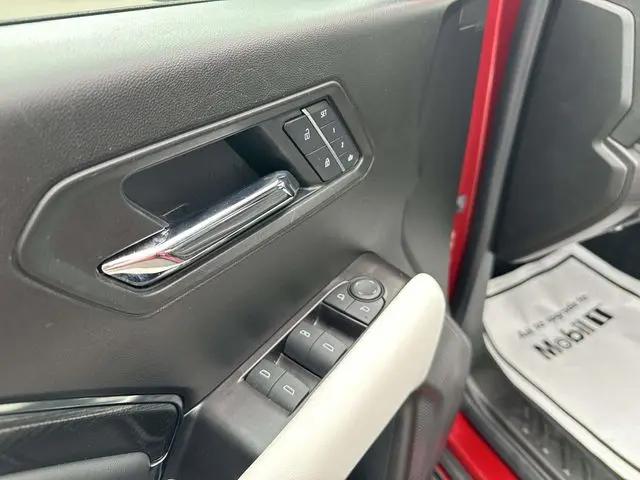 2025 GMC Canyon 4WD AT4