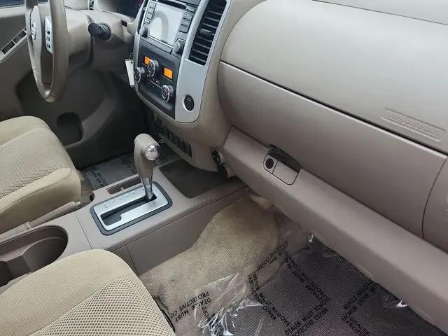 2017 Nissan Frontier SV