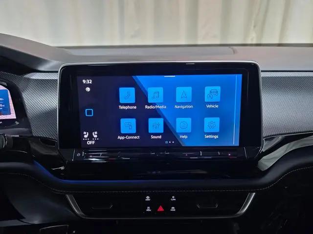 2024 Volkswagen Atlas Cross Sport 2.0T SEL Premium R-Line