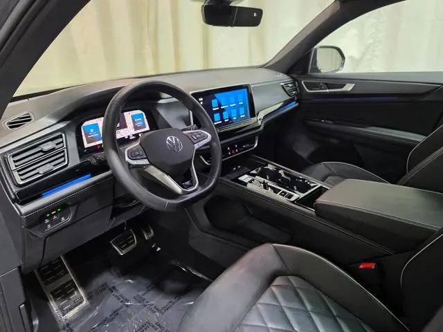 2024 Volkswagen Atlas Cross Sport 2.0T SEL Premium R-Line