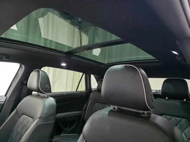 2024 Volkswagen Atlas Cross Sport 2.0T SEL Premium R-Line
