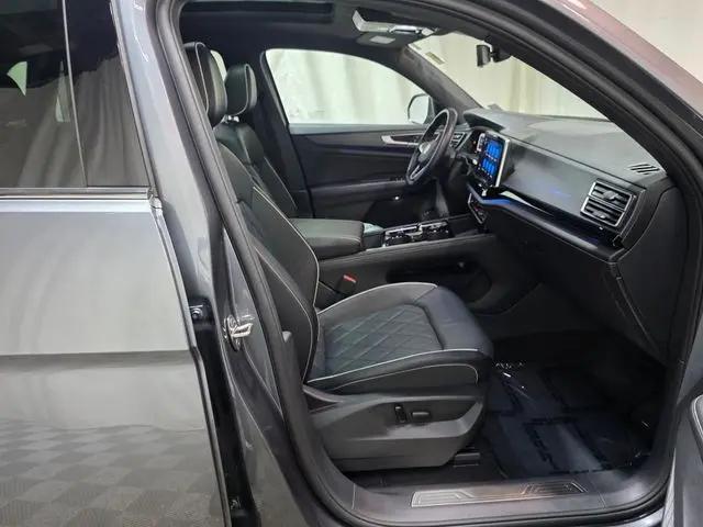 2024 Volkswagen Atlas Cross Sport 2.0T SEL Premium R-Line