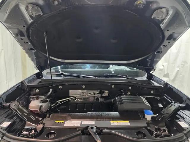 2024 Volkswagen Atlas Cross Sport 2.0T SEL Premium R-Line